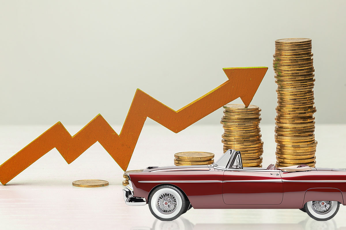 How to Start a Used Car Dealership 7 A classic car in front of stacked gold coins and an arrow showing upward growth.
